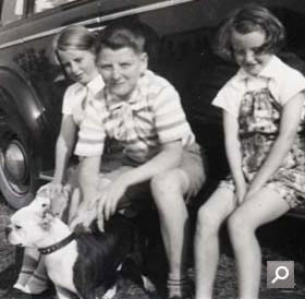 1940: Betty, George and Doris Parr in Nova Scotia, Canada (DO 131/47)