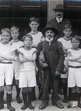 Boys Home Industrial School - Boxing Class 1910 (MH 102/2692 f79)